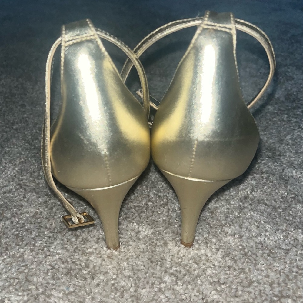 Lilly Pulitzer Gold Ribbon Heel - Picture 2 of 3